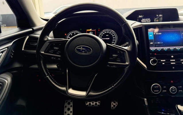 imagem-https://www.socarrao.com.br/sc-vehicle-images-prod/875772/1789671393528-7833009_7_B_cc92673f64.jpeg