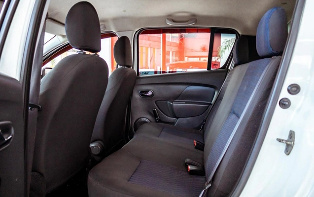 imagem-https://www.socarrao.com.br/sc-vehicle-images-prod/876134/1771937389193-os4qu2rFxfJGoLoRVL1OXRU9udnMLGcB.jpg