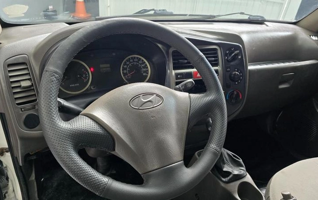 imagem-https://www.socarrao.com.br/sc-vehicle-images-prod/876654/1788368432709-7282787_8_B_db00a9754c.jpeg