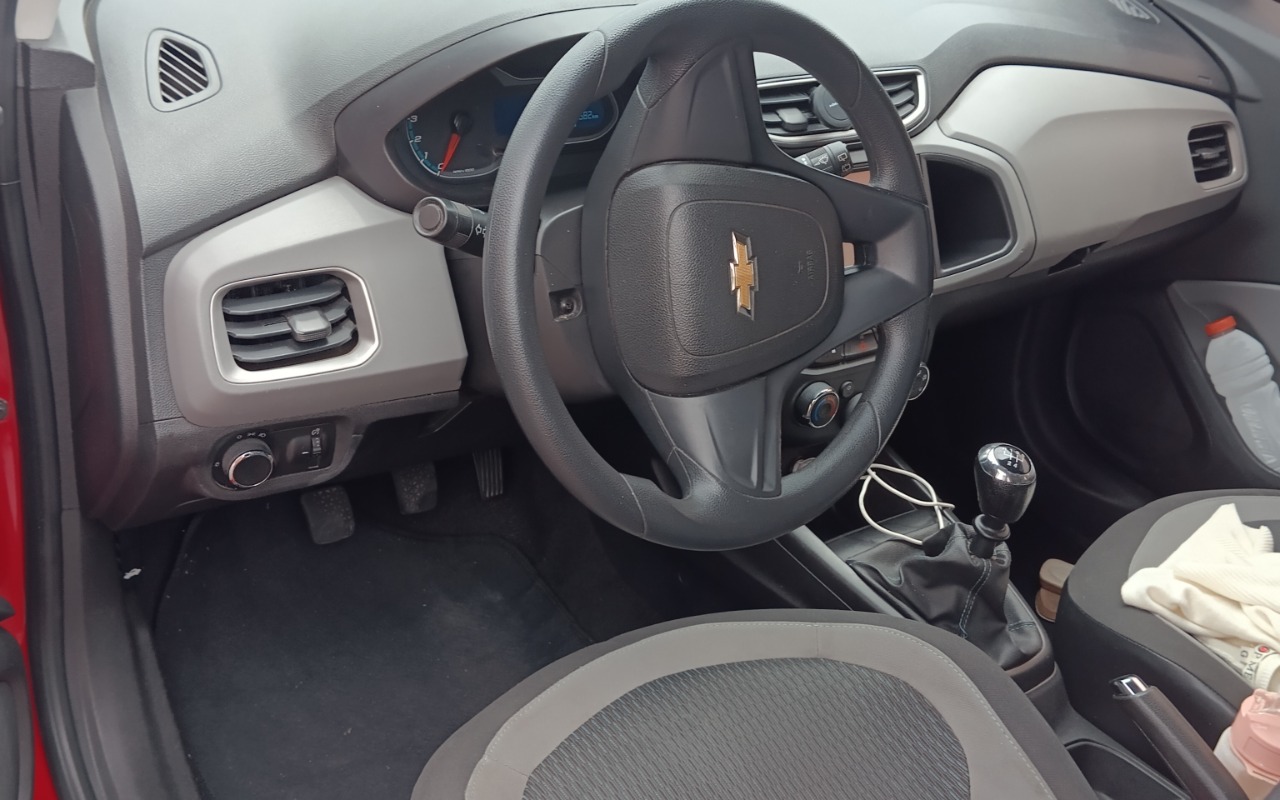 imagem-https://www.socarrao.com.br/sc-vehicle-images-prod/876694/1771958819312-SU1HXzIwMjUxMTAxXzEzMTMwMC5qcGc.jpg