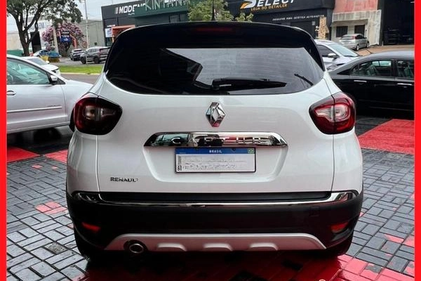 imagem-https://www.socarrao.com.br/sc-vehicle-images-prod/876976/1781092464521-7803080_4_B_9153e179e2.jpg