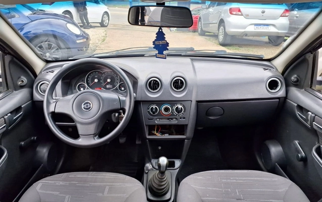 imagem-https://www.socarrao.com.br/sc-vehicle-images-prod/876999/1771945876556-Ny5qcGc.jpg
