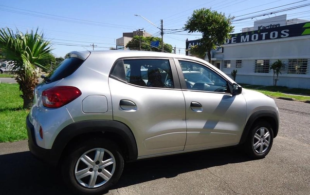 imagem-https://www.socarrao.com.br/sc-vehicle-images-prod/877112/1789072653787-7791245_3_B_02303e4145.jpeg