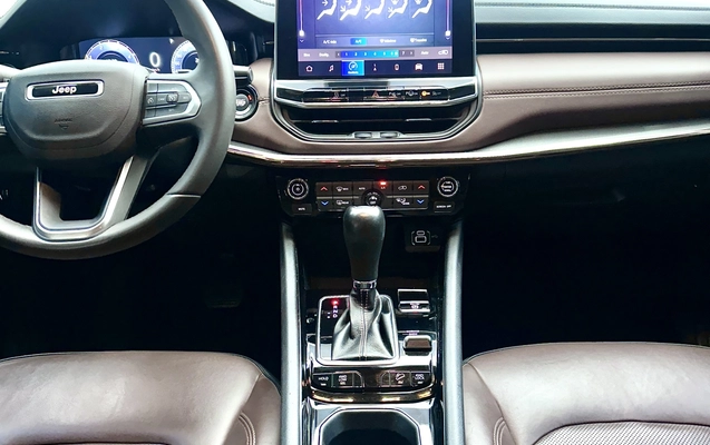 imagem-https://www.socarrao.com.br/sc-vehicle-images-prod/877398/1771954116209-6_062313.jpg