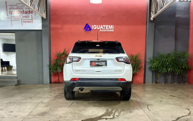 imagem-https://www.socarrao.com.br/sc-vehicle-images-prod/877398/1771954116211-14_062313.jpg