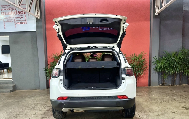 imagem-https://www.socarrao.com.br/sc-vehicle-images-prod/877398/1771954116212-17_062313.jpg