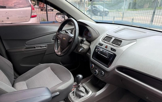 imagem-https://www.socarrao.com.br/sc-vehicle-images-prod/877645/1789392219994-7835560_9_B_63578f2131.jpeg