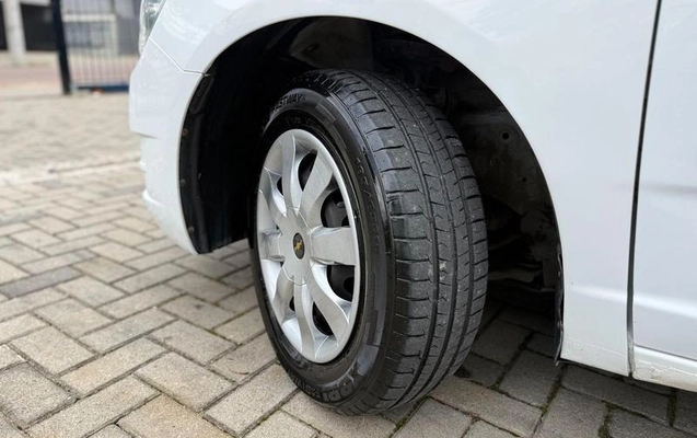 imagem-https://www.socarrao.com.br/sc-vehicle-images-prod/877645/1789392219996-7835560_3_B_cd7c912007.jpeg