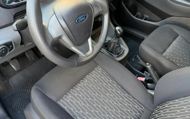 imagem-https://www.socarrao.com.br/sc-vehicle-images-prod/877692/1772646863665-gb-6a2b12b.jpeg