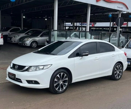Honda Civic 2015 Branco — foto 1 de 3