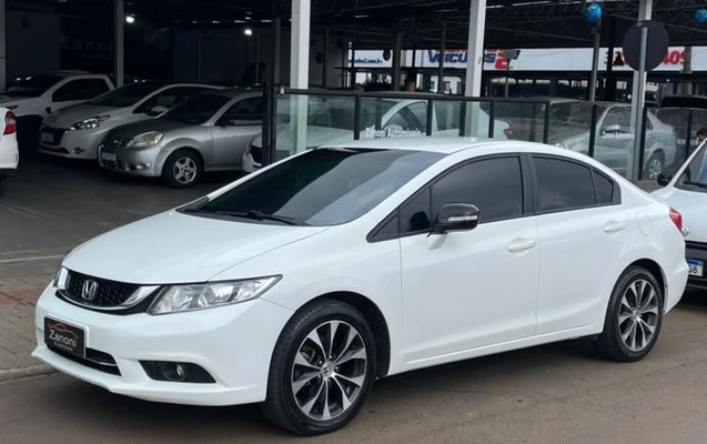 imagem-https://www.socarrao.com.br/sc-vehicle-images-prod/877728/1775052529264-gb-5aabb68.jpeg
