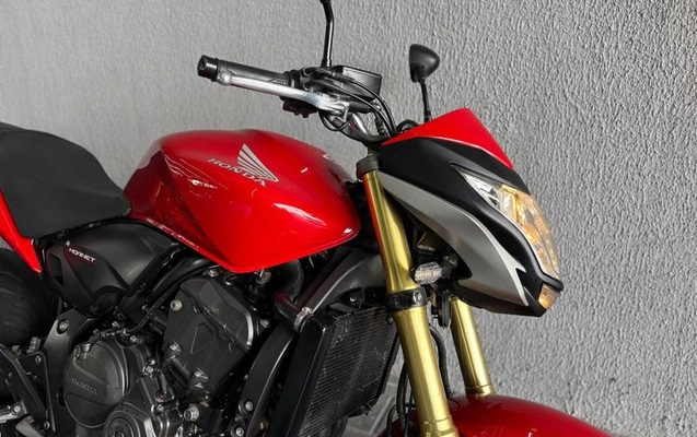 imagem-https://www.socarrao.com.br/sc-vehicle-images-prod/877748/1789568786195-7835677_13_B_ce27e086ed.jpeg