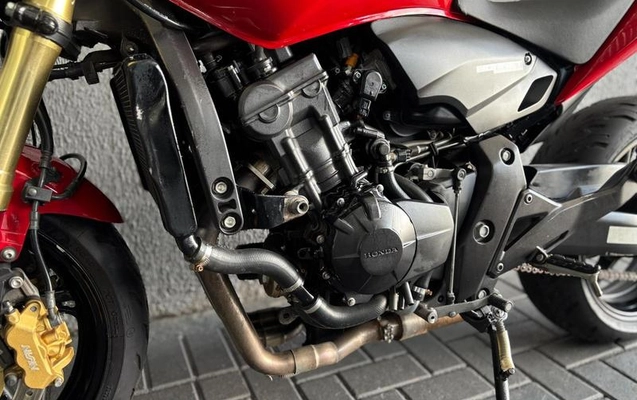 imagem-https://www.socarrao.com.br/sc-vehicle-images-prod/877748/1789568786206-7835677_4_B_e11cc6c786.jpeg