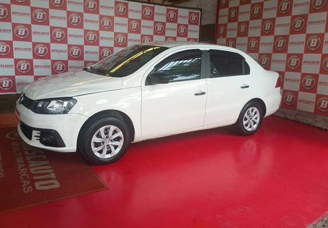 Volkswagen Voyage 2017 Branco — foto 1 de 3