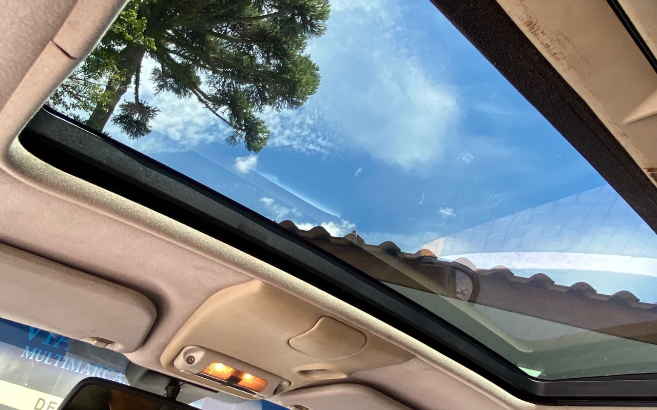 imagem-https://www.socarrao.com.br/sc-vehicle-images-prod/878039/1772025019340-SU1HXzIyNzAuanBlZw.jpeg