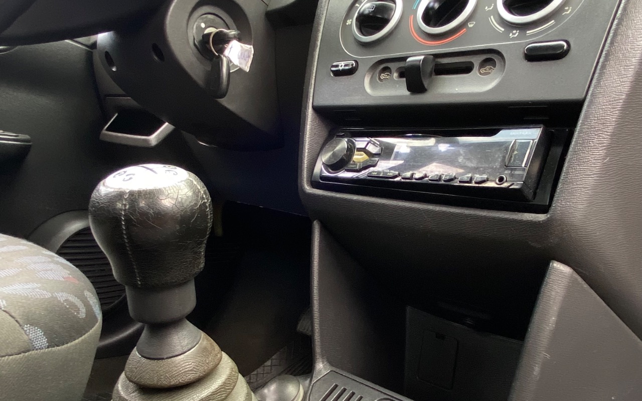 imagem-https://www.socarrao.com.br/sc-vehicle-images-prod/878077/1772025701118-SU1HXzIwNzIuanBlZw.jpeg