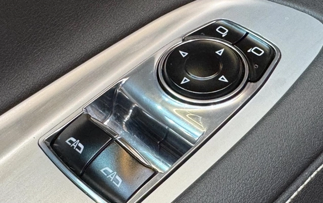 imagem-https://www.socarrao.com.br/sc-vehicle-images-prod/878531/1771996601077-14_110449.jpg