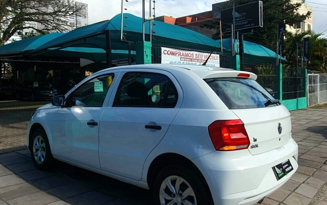 imagem-https://www.socarrao.com.br/sc-vehicle-images-prod/879364/1785500733259-zn3B3pH4IMMT9RqlSzZGoZn0moF7MT8m.jpg