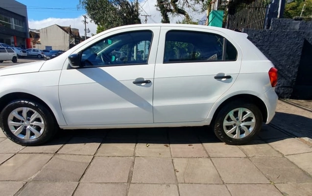 imagem-https://www.socarrao.com.br/sc-vehicle-images-prod/879364/1785500733262-kGwLCOg6sTayyv48FDg7xOMu3xxE8aLi.jpg