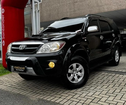 Toyota Hilux SW4 2008 Preto — foto 1 de 3