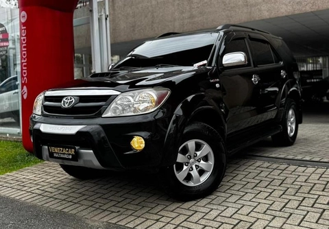 Toyota Hilux SW4 2008 Preto — foto 1 de 3