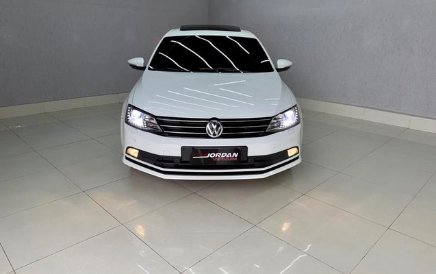 imagem-https://www.socarrao.com.br/sc-vehicle-images-prod/879522/1784749405042-7837956_5_B_66fbdff7e3.jpeg