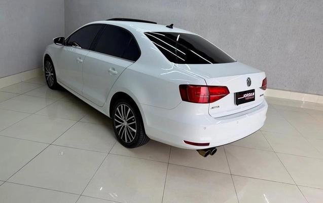 imagem-https://www.socarrao.com.br/sc-vehicle-images-prod/879522/1784749405048-7837956_8_B_64efcf6754.jpeg