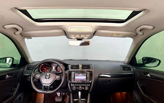 imagem-https://www.socarrao.com.br/sc-vehicle-images-prod/879522/1784749405068-7837956_13_B_1bb944f757.jpeg