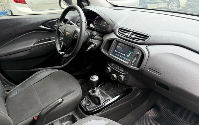imagem-https://www.socarrao.com.br/sc-vehicle-images-prod/879743/1779133466693-7838343_12_B_31028d4ca9.jpeg