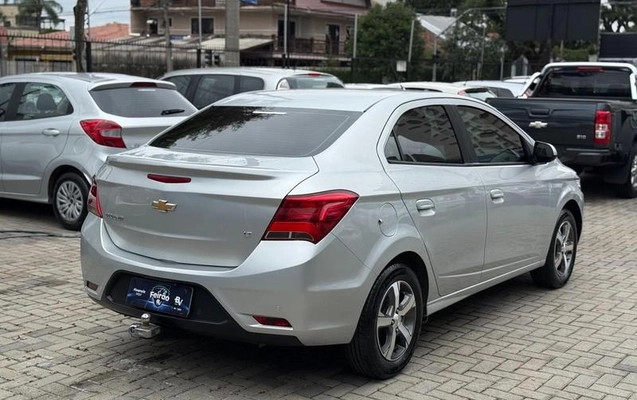 imagem-https://www.socarrao.com.br/sc-vehicle-images-prod/879743/1779133466699-7838343_5_B_4c5a7aeae4.jpeg