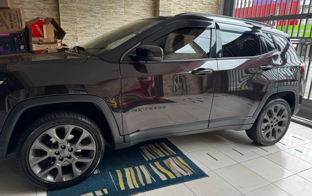 imagem-https://www.socarrao.com.br/sc-vehicle-images-prod/879816/1772036799425-SU1HXzM0ODUuanBlZw.jpeg
