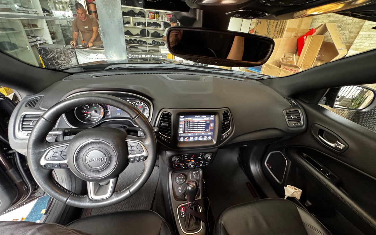 imagem-https://www.socarrao.com.br/sc-vehicle-images-prod/879816/1772036800859-SU1HXzM0OTEuanBlZw.jpeg