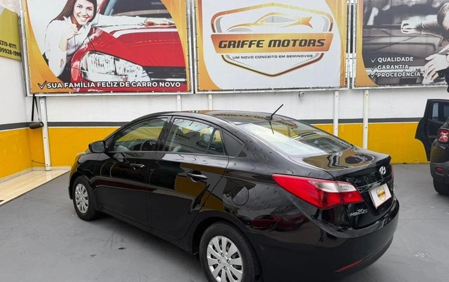 imagem-https://www.socarrao.com.br/sc-vehicle-images-prod/880022/1787338825416-7831831_7_B_f226f5449f.jpeg