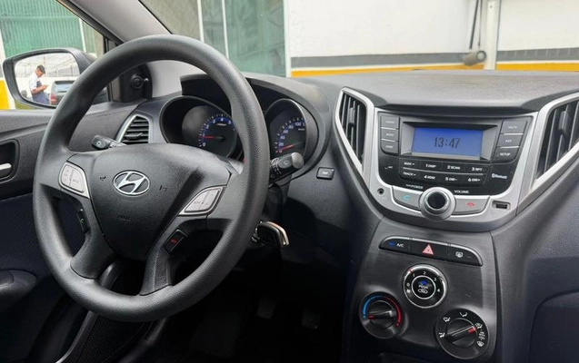 imagem-https://www.socarrao.com.br/sc-vehicle-images-prod/880022/1787338825417-7831831_4_B_fb4c5a4f3e.jpeg