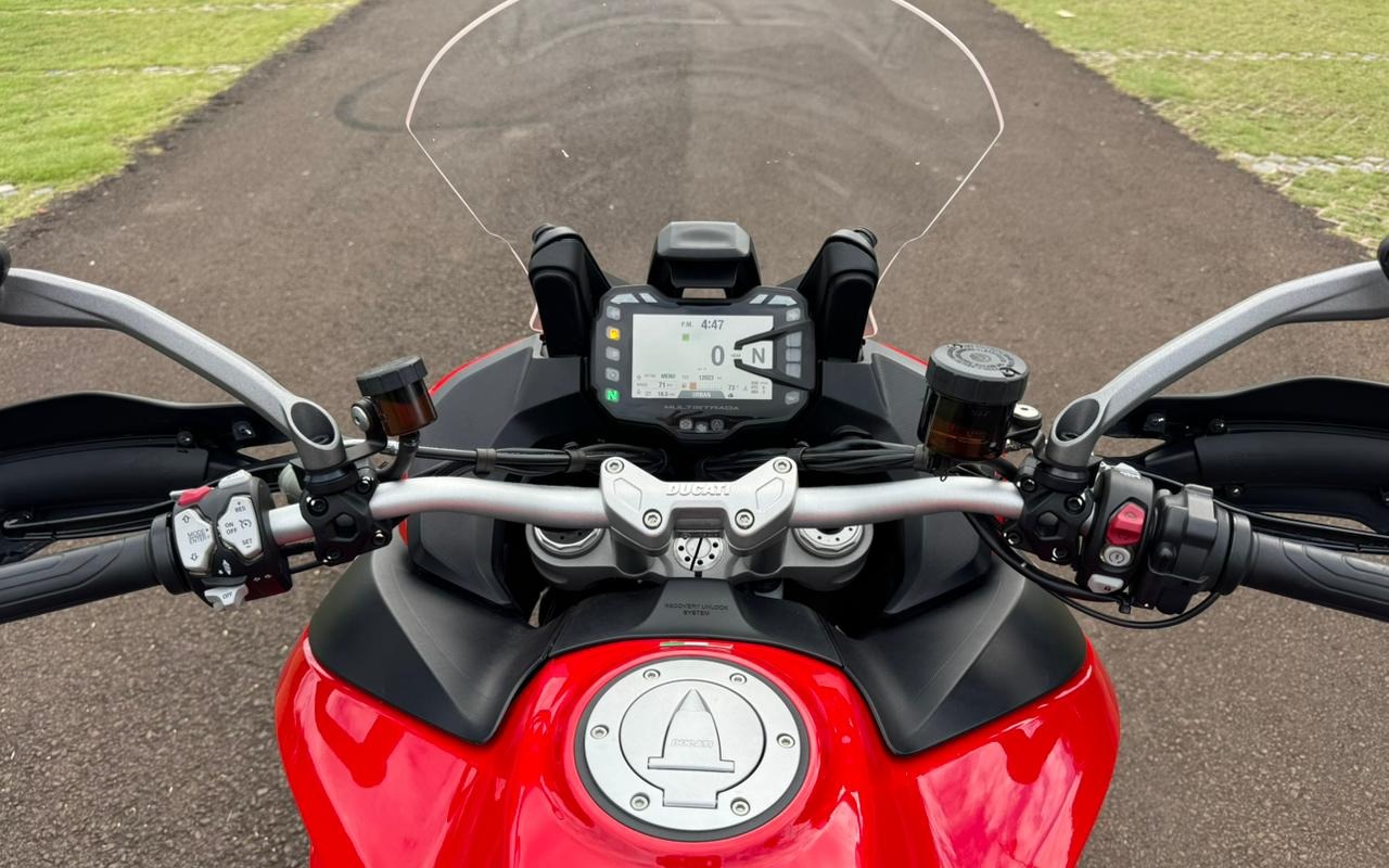 imagem-https://www.socarrao.com.br/sc-vehicle-images-prod/880090/1772038667296-V2hhdHNBcHAgSW1hZ2UgMjAyNi0wMi0yMyBhdCAxNy4yNy40OC5qcGVn.jpeg