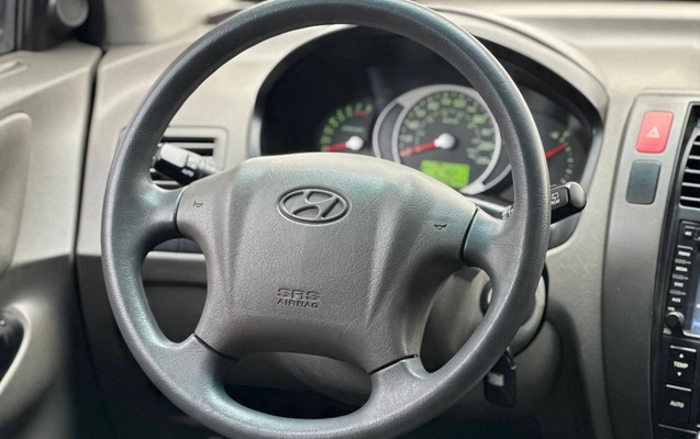 imagem-https://www.socarrao.com.br/sc-vehicle-images-prod/880281/1783101079174-9b55b0af6ec0448da79838ab38504990_1772806948100.jpeg
