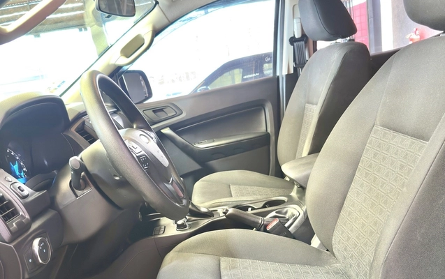 imagem-https://www.socarrao.com.br/sc-vehicle-images-prod/880300/1772042582830-23_052837.jpg