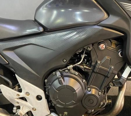 imagem-https://www.socarrao.com.br/sc-vehicle-images-prod/880419/1785781798101-7786340_0_B_97b55da6f6.jpeg