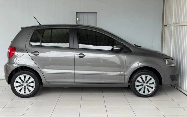 imagem-https://www.socarrao.com.br/sc-vehicle-images-prod/880423/1772044784858-7839552_2_B_2f88644ab6.jpeg