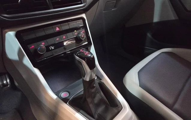 imagem-https://www.socarrao.com.br/sc-vehicle-images-prod/880551/1773501099574-7742466_13_B_51a085235c.jpeg