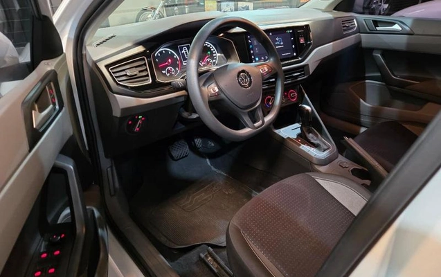 imagem-https://www.socarrao.com.br/sc-vehicle-images-prod/880553/1772046437798-7742478_2_B_f1330832b9.jpeg