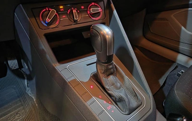 imagem-https://www.socarrao.com.br/sc-vehicle-images-prod/880553/1772046437808-7742478_14_B_7470445713.jpeg