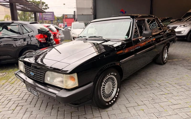 imagem-https://www.socarrao.com.br/sc-vehicle-images-prod/880761/1789592050638-7788133_0_B_5a435e41af.jpeg
