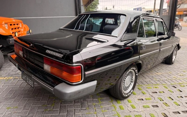 imagem-https://www.socarrao.com.br/sc-vehicle-images-prod/880761/1789592050642-7788133_3_B_905b5025eb.jpeg