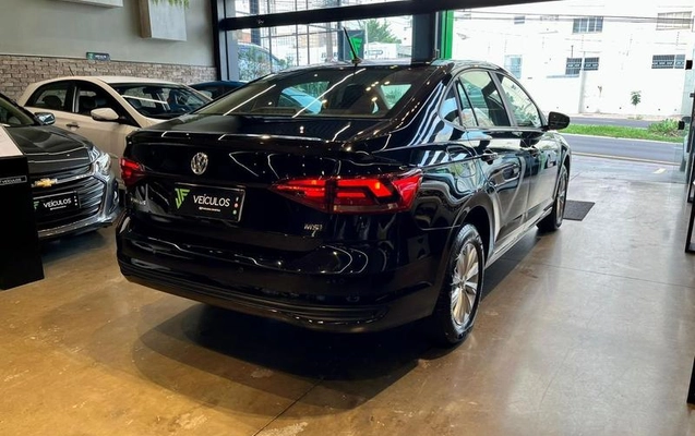 imagem-https://www.socarrao.com.br/sc-vehicle-images-prod/880983/1778704641006-7619411_1_B_66b30848bf.jpeg