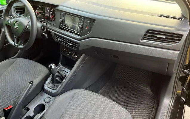 imagem-https://www.socarrao.com.br/sc-vehicle-images-prod/880983/1778704641013-7619411_6_B_14171f85f7.jpeg