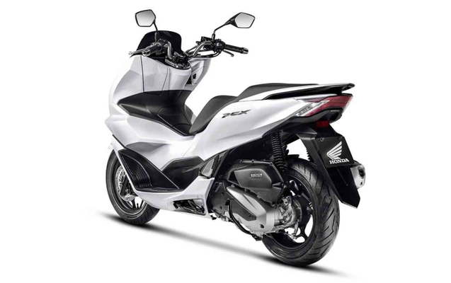 imagem-https://www.socarrao.com.br/sc-vehicle-images-prod/881/1787604976753-app-photos-irlPfSvIiLAOWBorfKIKhhwzgDh7yHQz.jpg