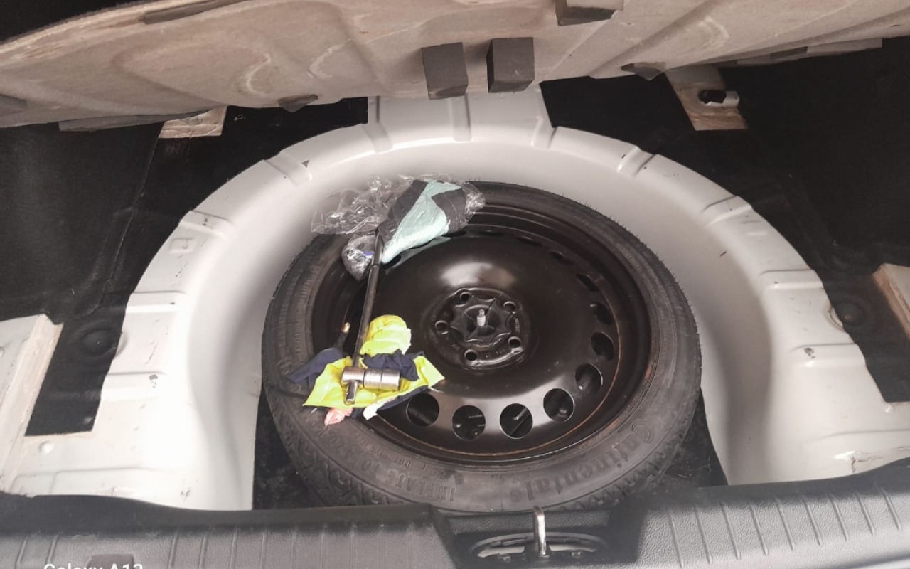 imagem-https://www.socarrao.com.br/sc-vehicle-images-prod/881149/1772055393591-U2NyZWVuc2hvdF8yMDI2MDIwM18xOTI1NDhfV2hhdHNBcHAuanBn.jpg