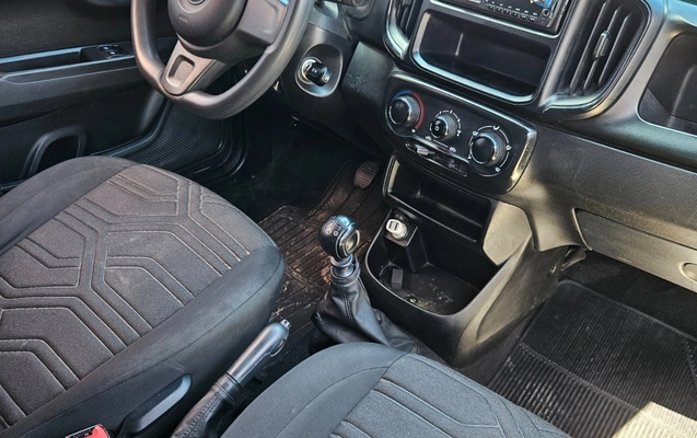 imagem-https://www.socarrao.com.br/sc-vehicle-images-prod/881246/1772059837012-MjAyNTExMTlfMTQwNDU0LmpwZw.jpg