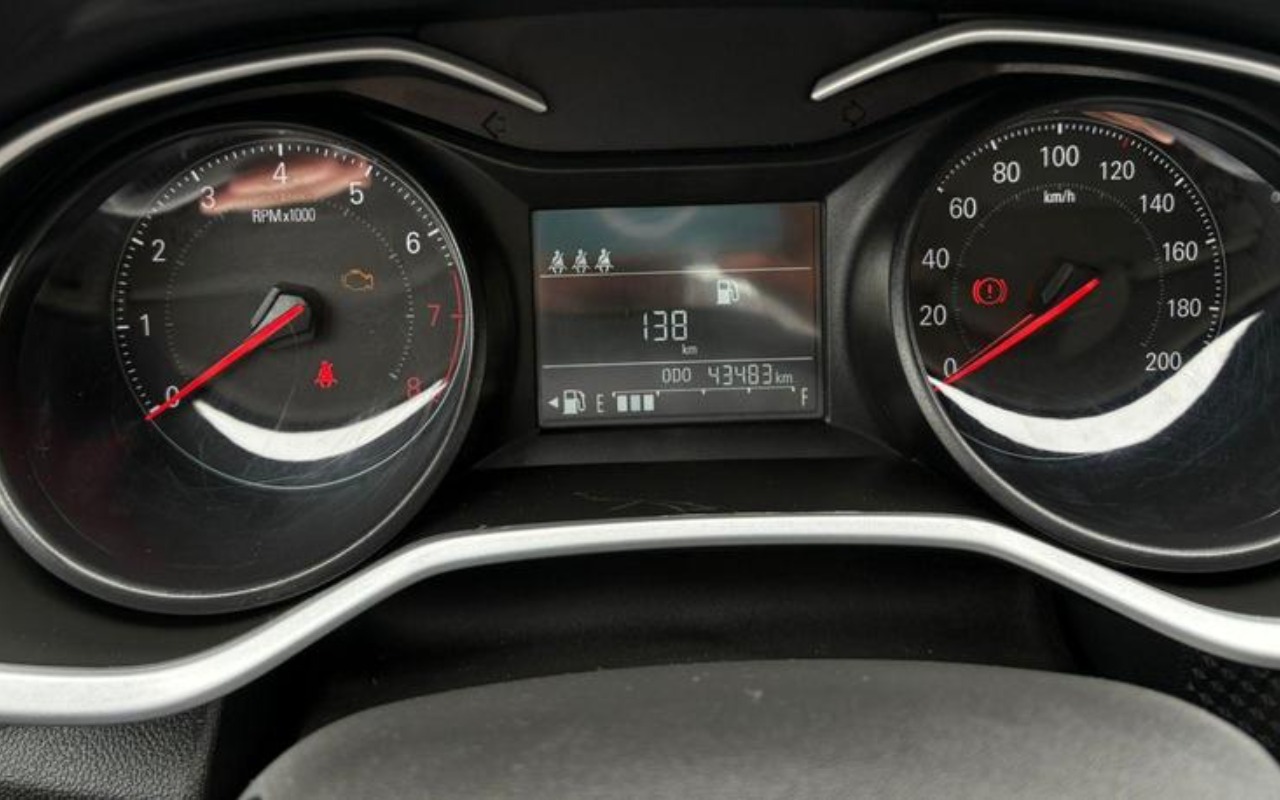 imagem-https://www.socarrao.com.br/sc-vehicle-images-prod/881941/1772109280285-NzgzMTY4M18xNF9CX2UxMjg5ZjRhMWUuanBlZw.jpeg
